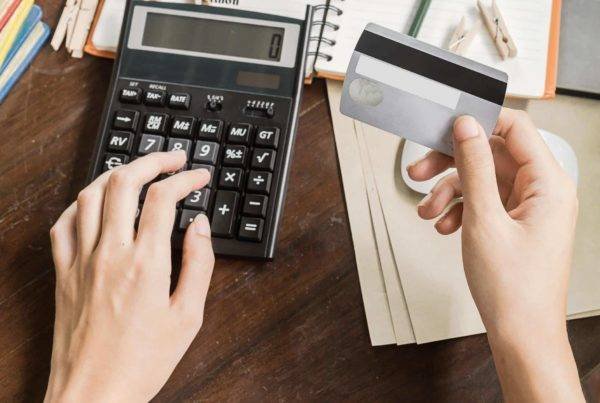 Calculation of spending with credit cards