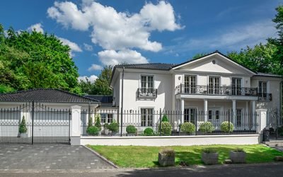 What Is the Easiest Siding To Install?